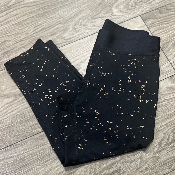 🖤✨ Champion Gold Flecked Black Capri Leggings - Size S ✨🖤 - Picture 4 of 4